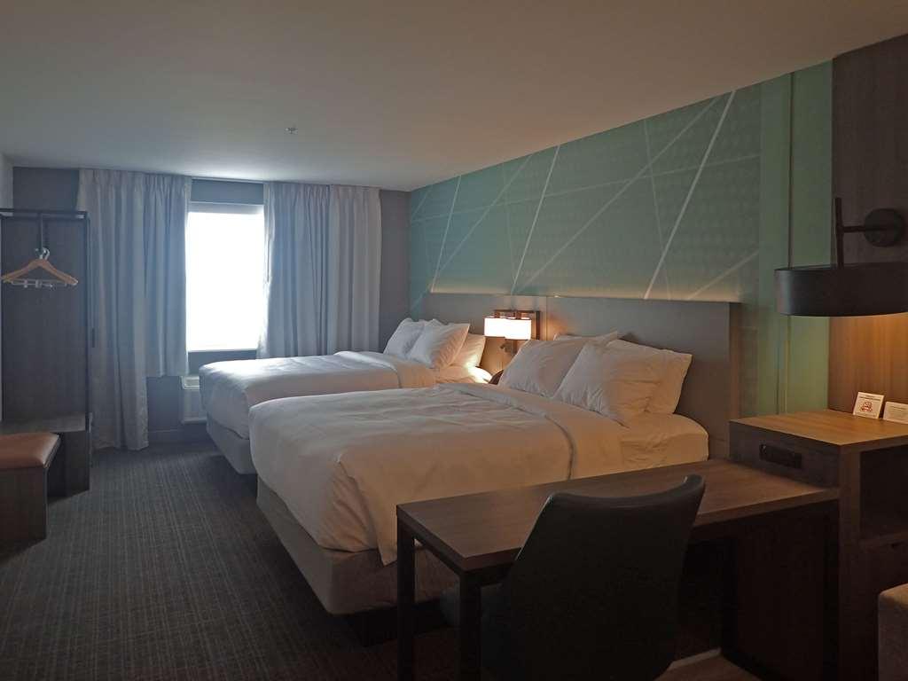 Comfort Suites St. Augustine Historic District Area Room photo