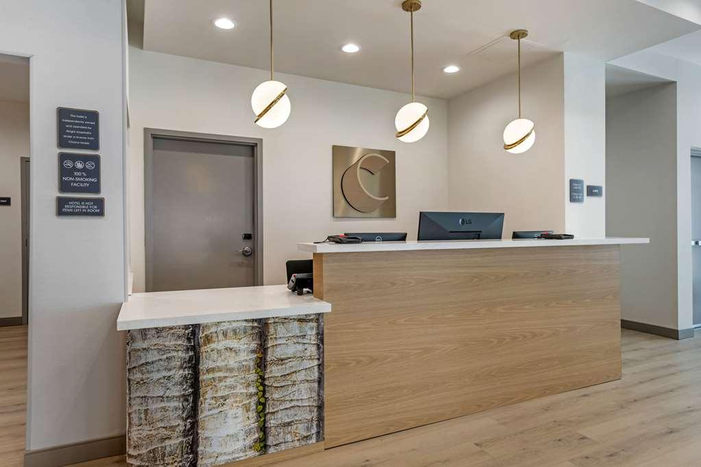Comfort Suites St. Augustine Historic District Area Interior photo